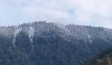 Zonguldak’a mevsimin ilk karı yağdı