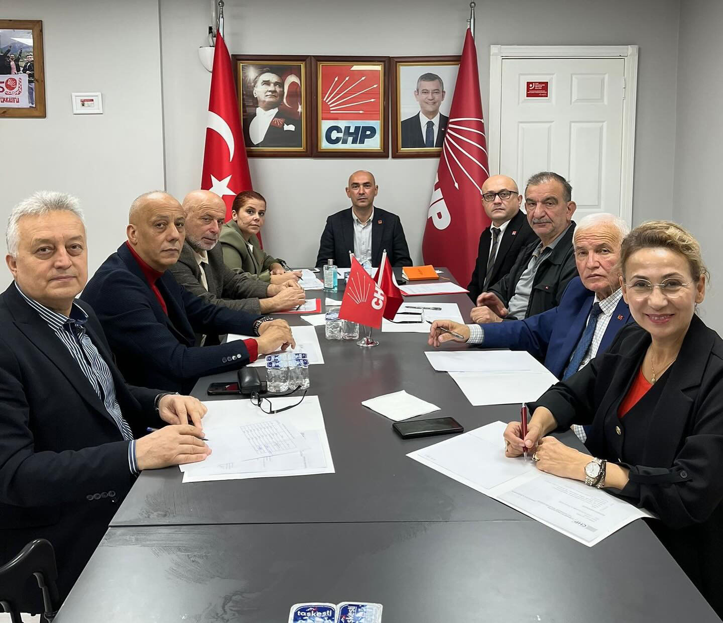 CHP’nin masasında neler var? Kimlerin istifa etmesi istenecek