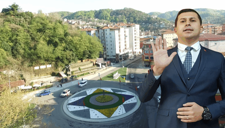 ALTUN KİLİMLİ’DE AT KOŞTURUYOR