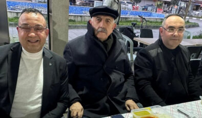 MHP’NİN ESKİ KURTLARI SAHNEDE: BİZ HALA BURADAYIZ!