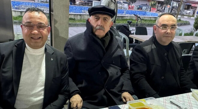 MHP’NİN ESKİ KURTLARI SAHNEDE: BİZ HALA BURADAYIZ!