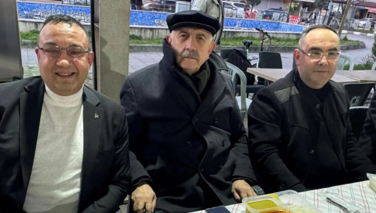 MHP’NİN ESKİ KURTLARI SAHNEDE: BİZ HALA BURADAYIZ!