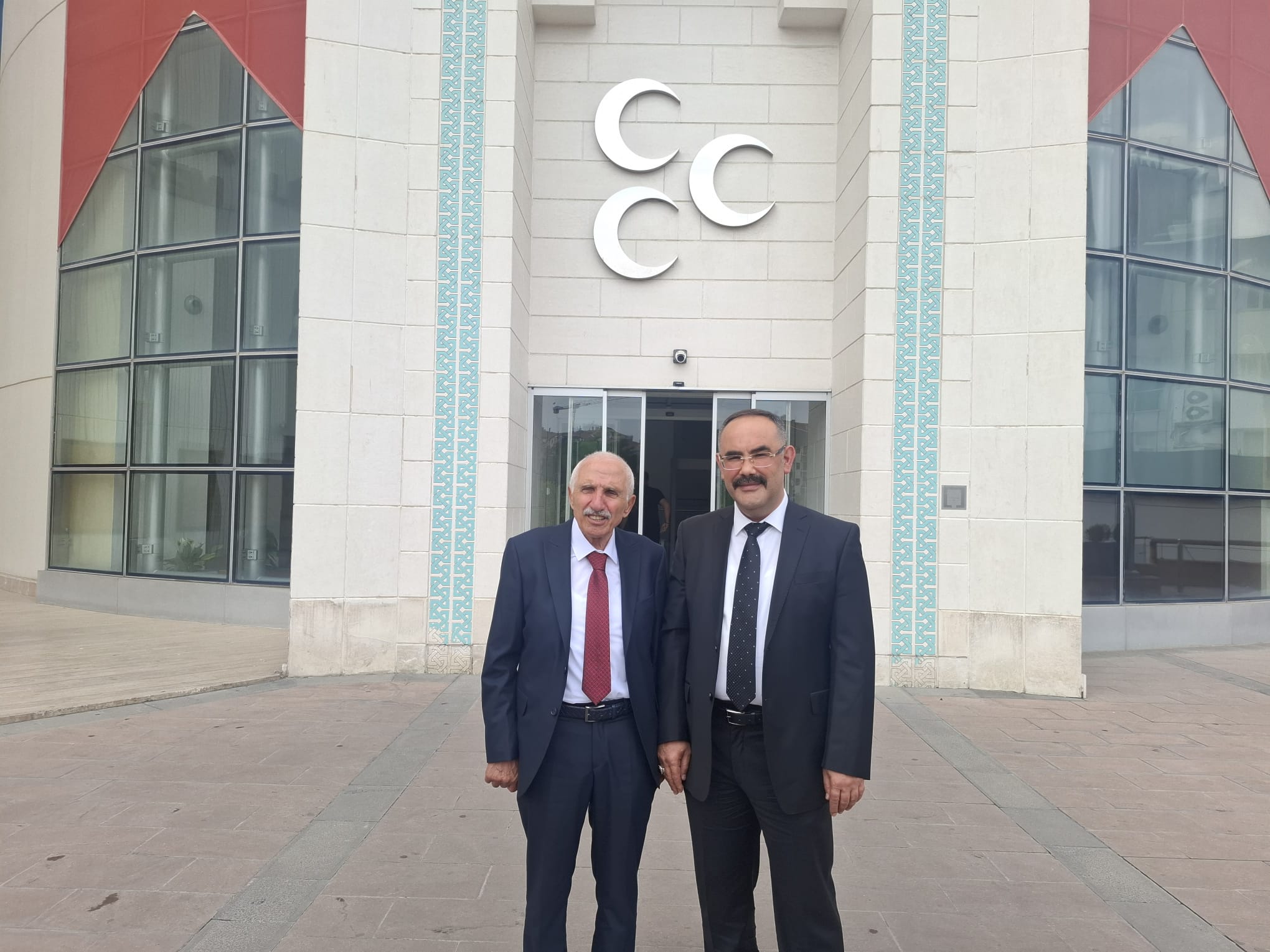 BAHÇELİ’DEN YETKİYİ ALDI, AYGÜN’DEN DESTEĞİ!